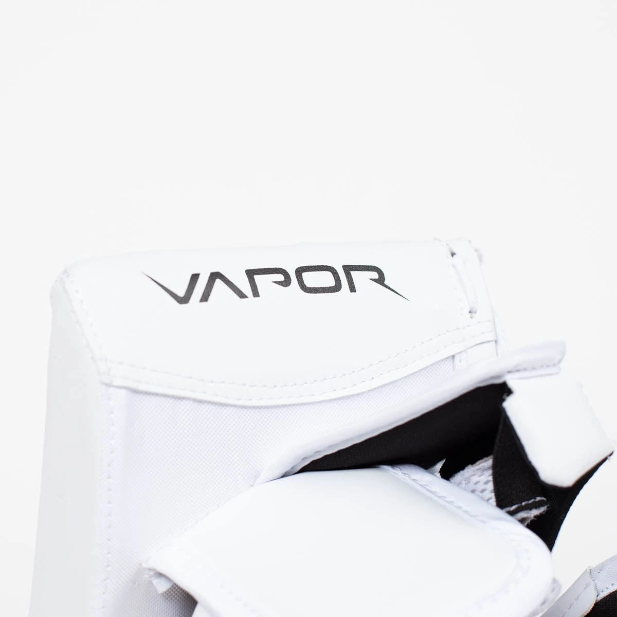 Bauer Vapor X2.7 Junior Goalie Blocker - Image 4