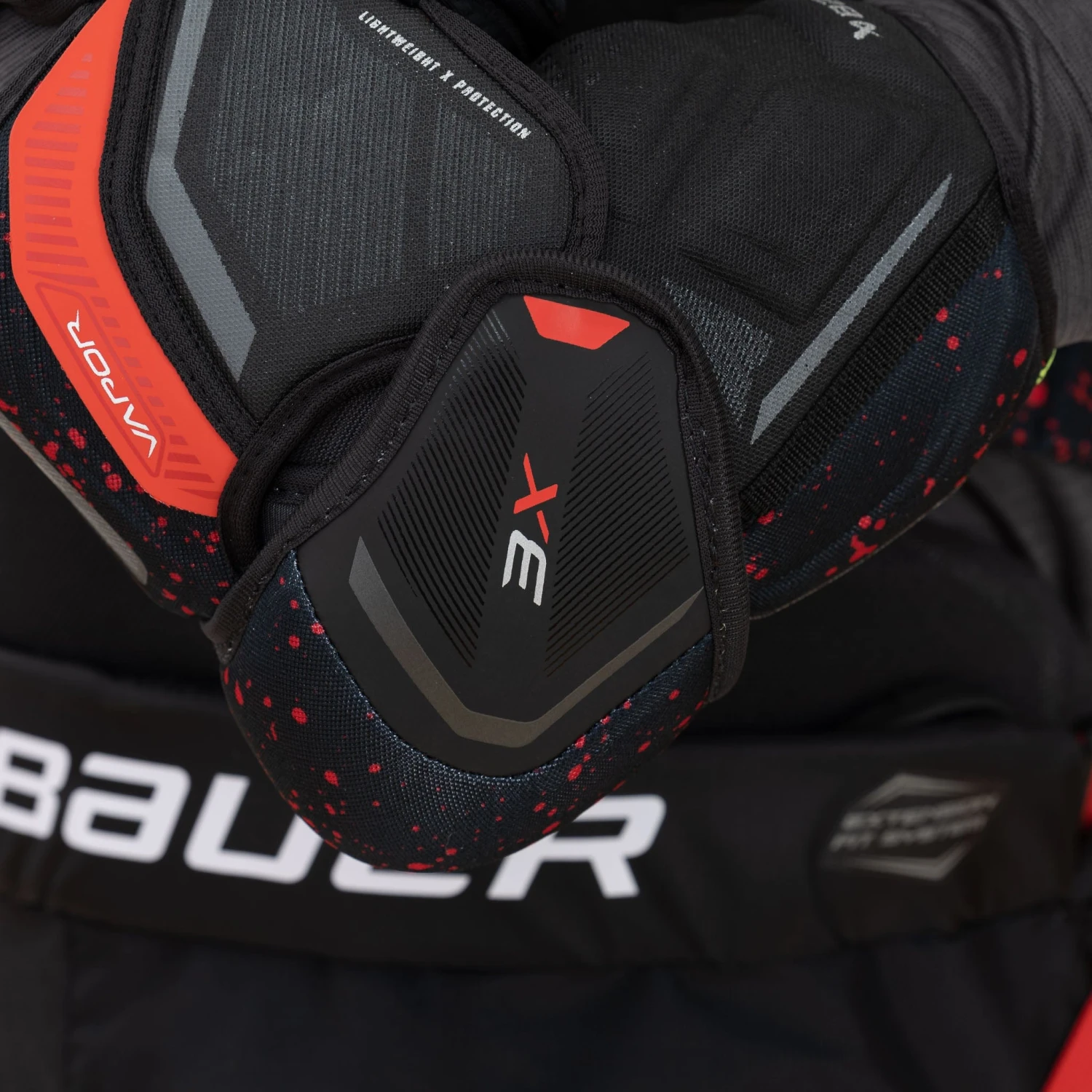 Bauer Vapor 3X Intermediate Hockey Elbow Pads - Image 3