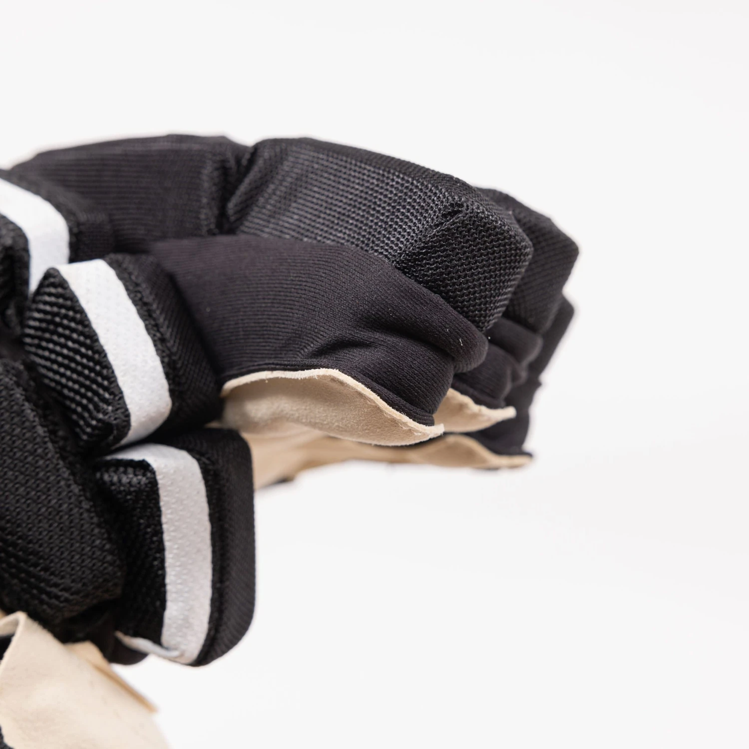 Bauer Vapor 3X Pro Intermediate Hockey Gloves - Image 9