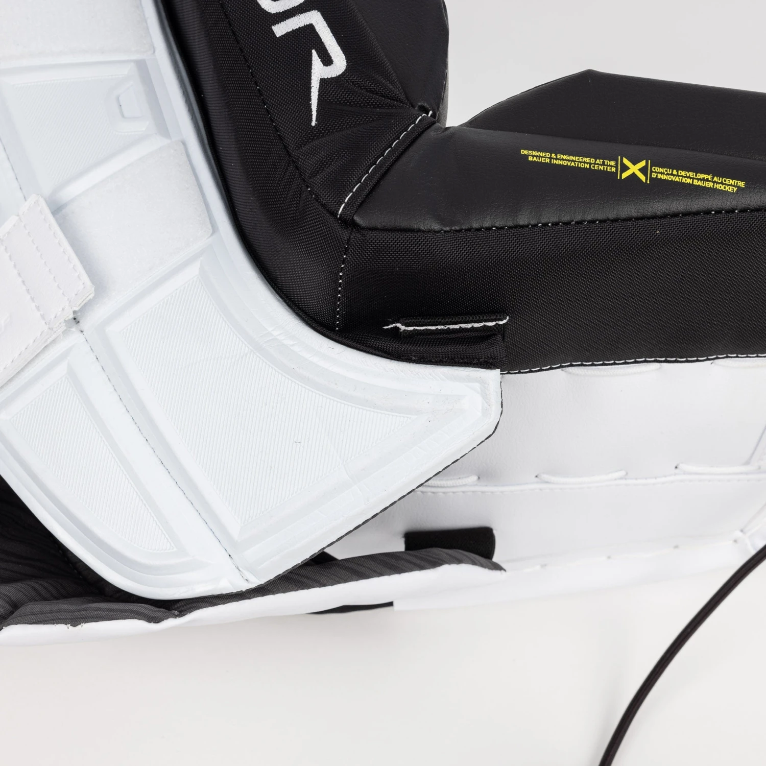 Bauer Vapor X5 Pro Intermediate Goalie Leg Pads - Image 6