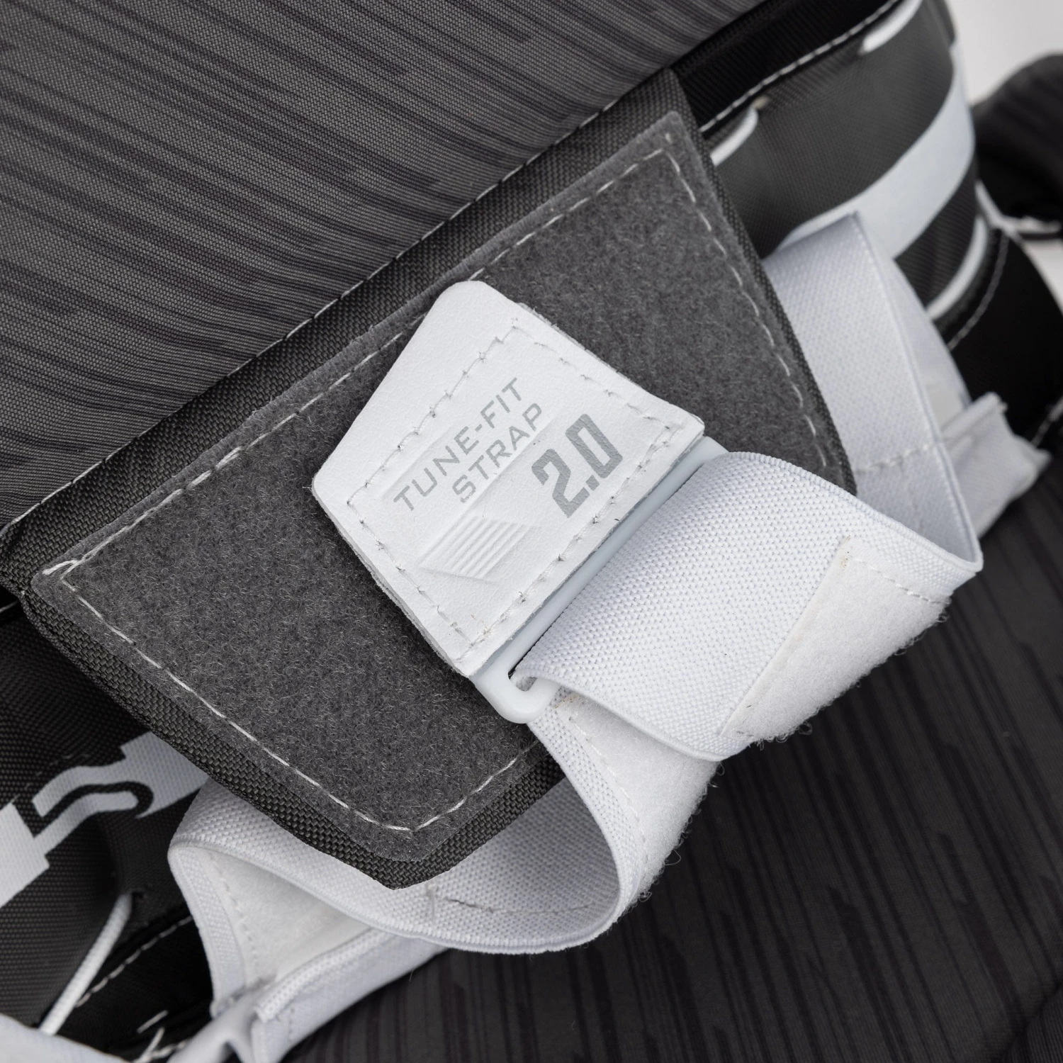 Bauer Vapor X5 Pro Intermediate Goalie Leg Pads - Image 10