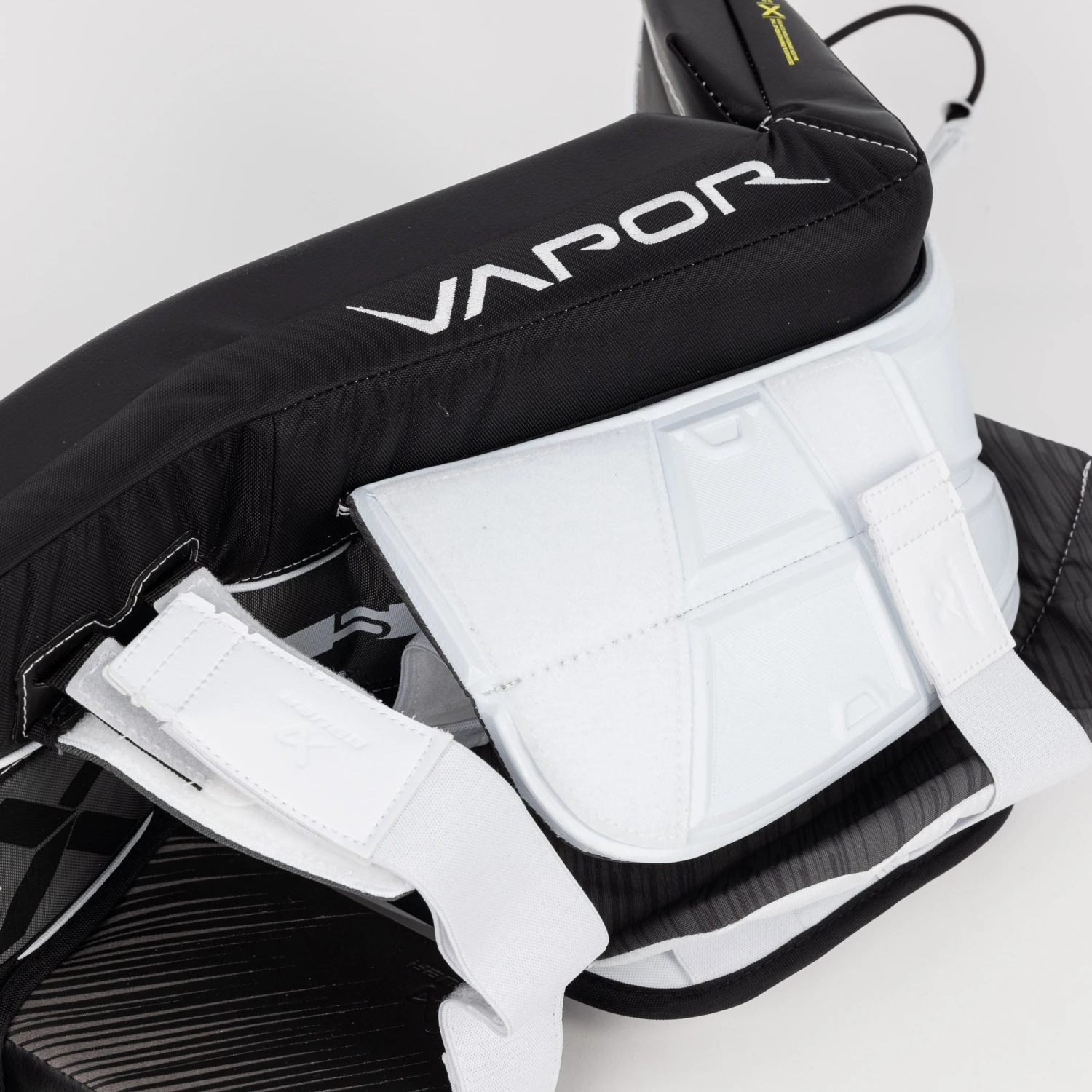 Bauer Vapor X5 Pro Intermediate Goalie Leg Pads - Image 13