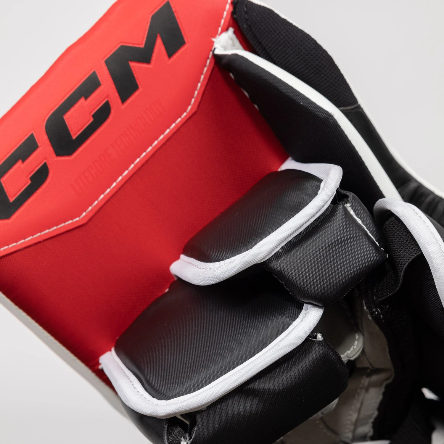 CCM Extreme Flex E6.9 Intermediate Goalie Blocker - Image 6