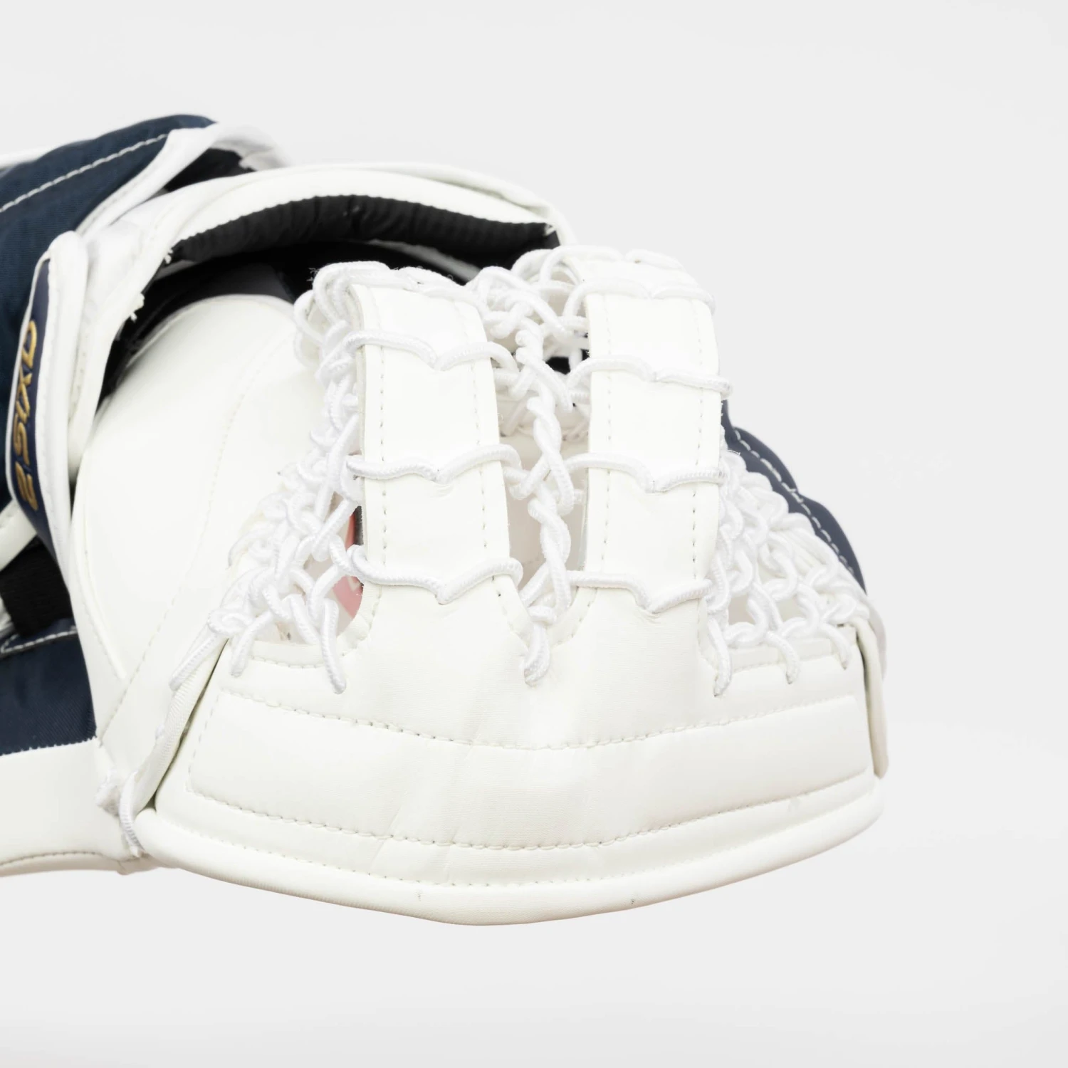 CCM Axis 2 Senior Goalie Catcher - 591 Degree - Image 5