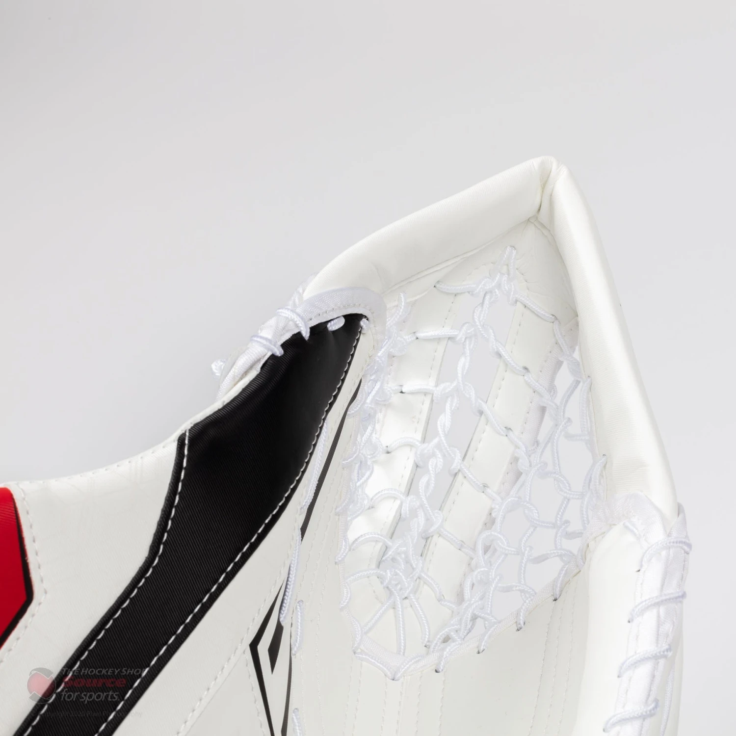 CCM Axis A1.9 Senior Goalie Catcher - Image 2
