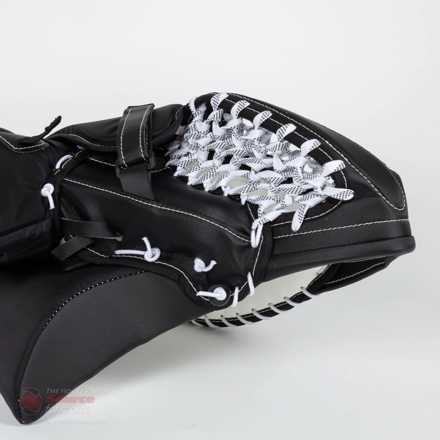CCM Axis Senior Goalie Catcher - 580 Break Angle - Image 4