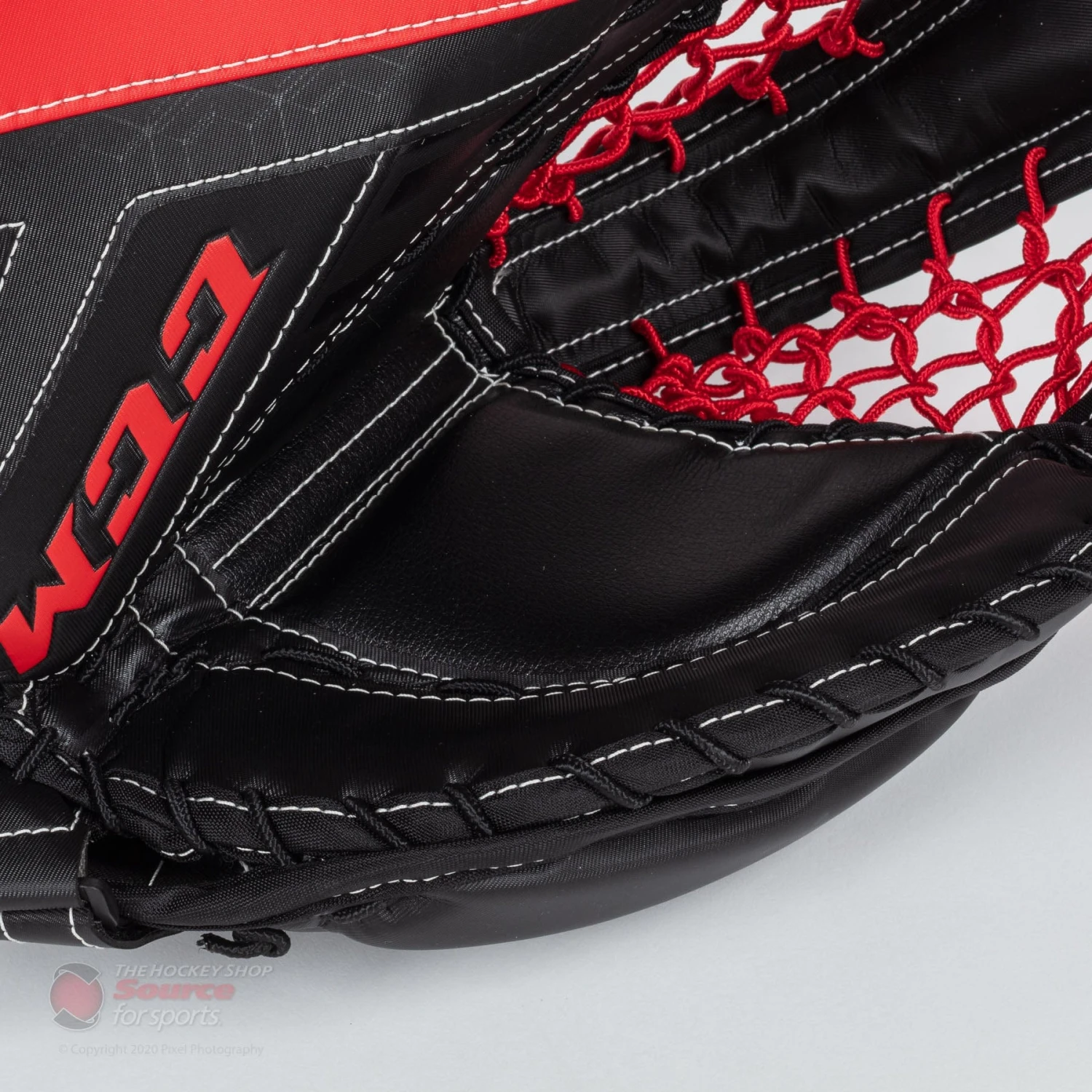 CCM Axis Senior Goalie Catcher - 600 Break Angle - Image 4