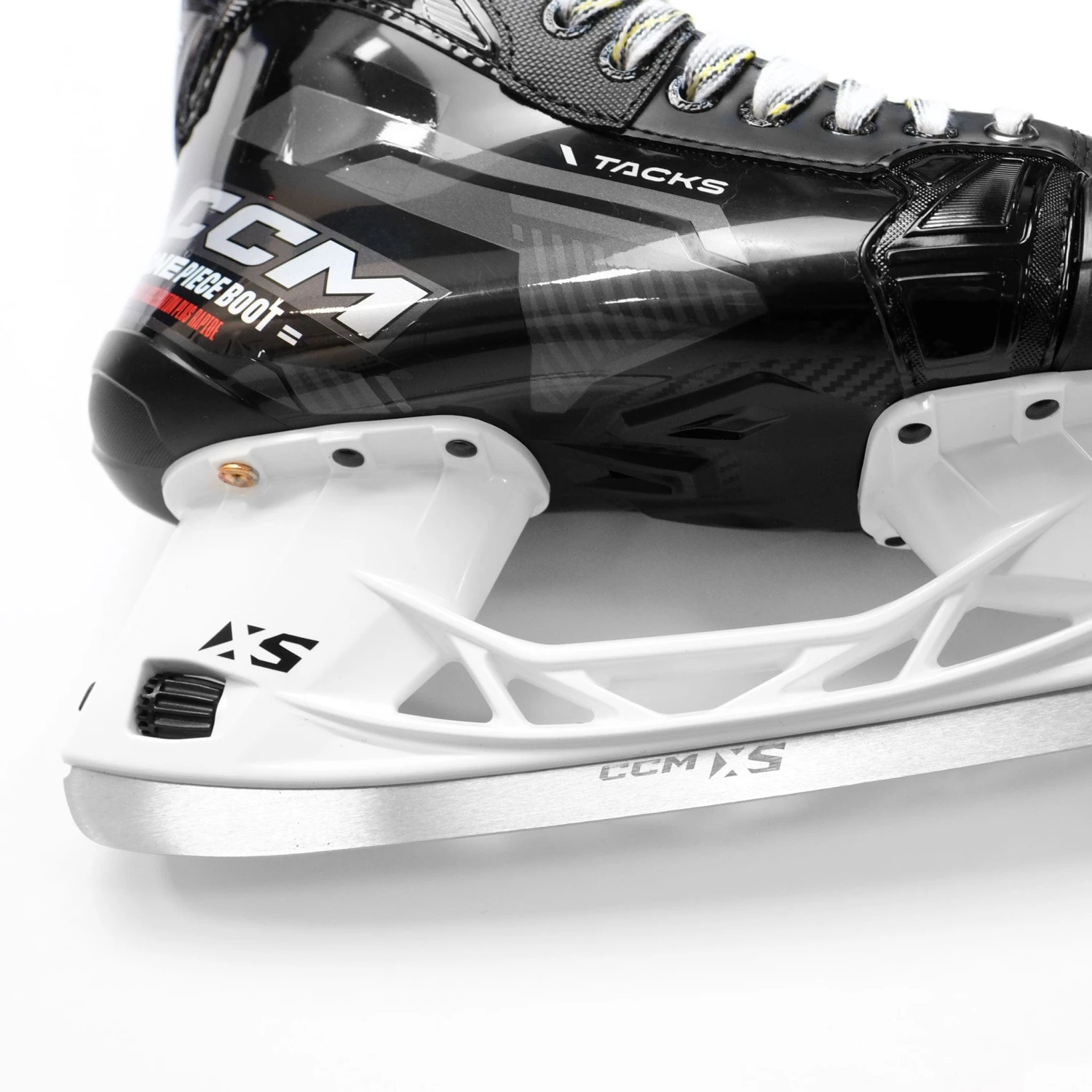 CCM Tacks Vector Intermediate Hockey Skates - Image 3