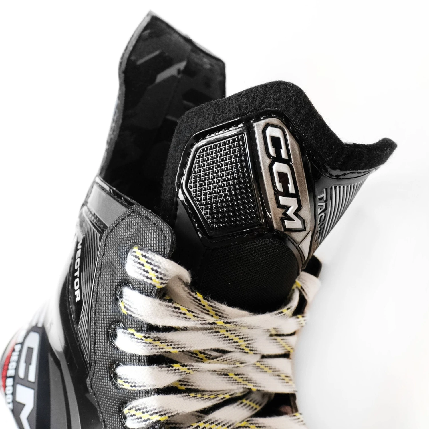 CCM Tacks Vector Intermediate Hockey Skates - Image 4