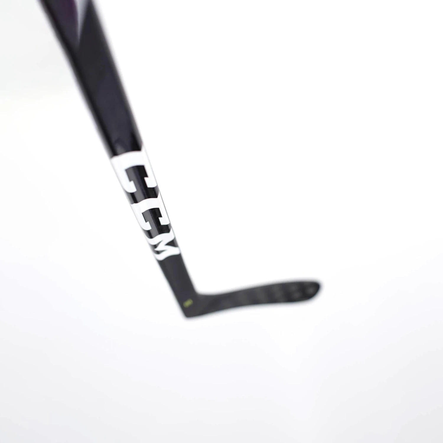 CCM RIBCOR 65K Intermediate Hockey Stick - Image 4