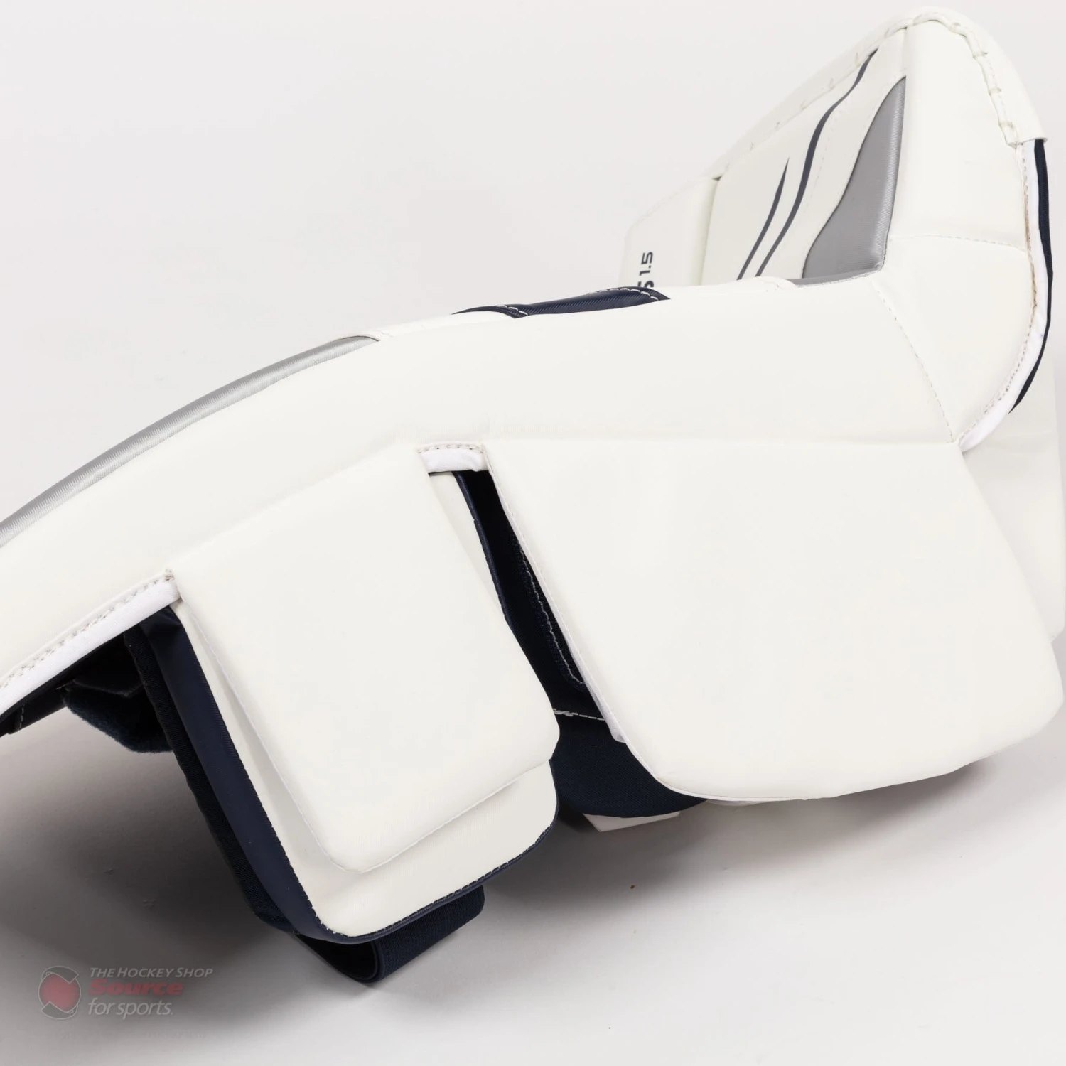 CCM Axis A1.5 Junior Goalie Leg Pads - Image 10