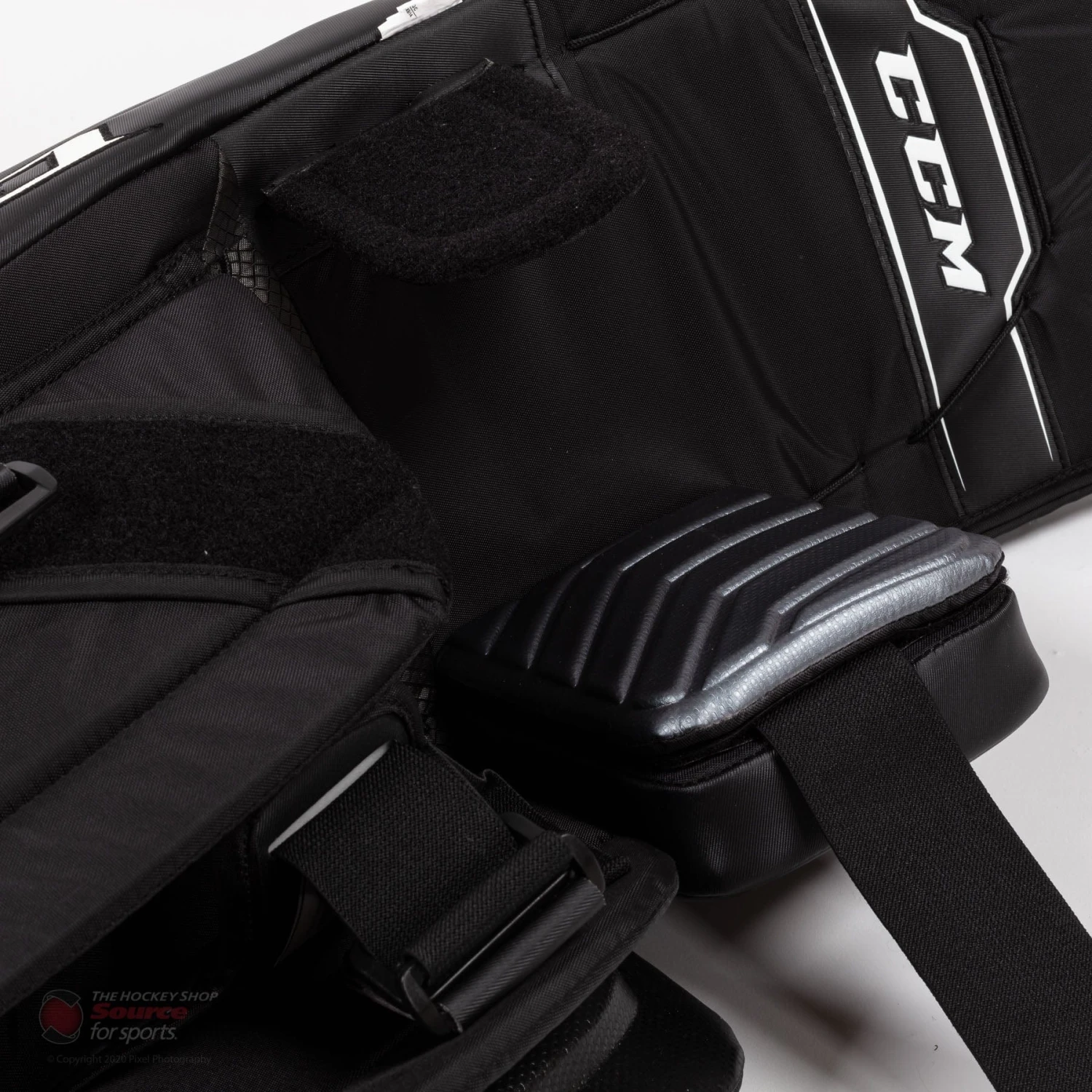 CCM Axis Senior Goalie Leg Pads - Image 13