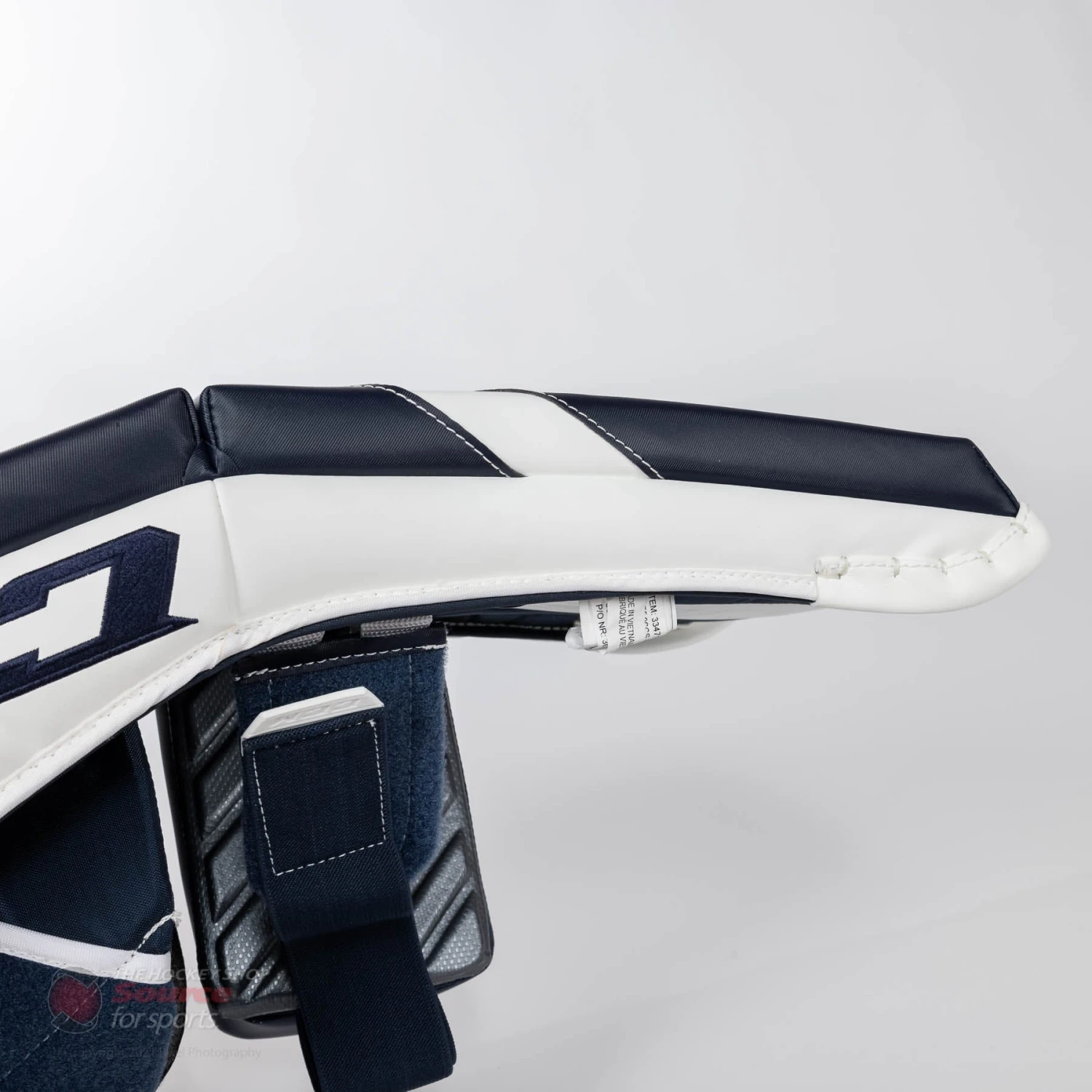 CCM Extreme Flex E5.9 Intermediate Goalie Leg Pads - Image 6