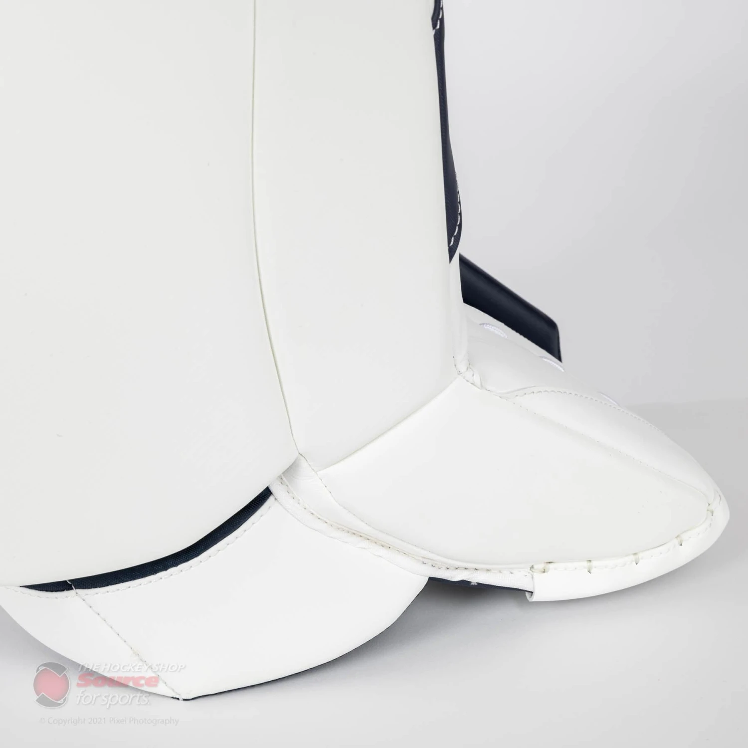 CCM Extreme Flex E5.9 Intermediate Goalie Leg Pads - Image 11