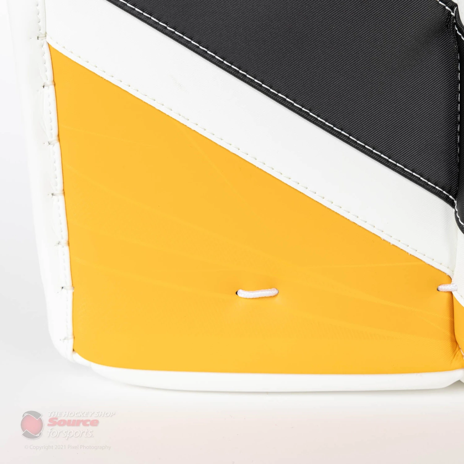 CCM Extreme Flex E5.9 Senior Goalie Leg Pads - Image 5