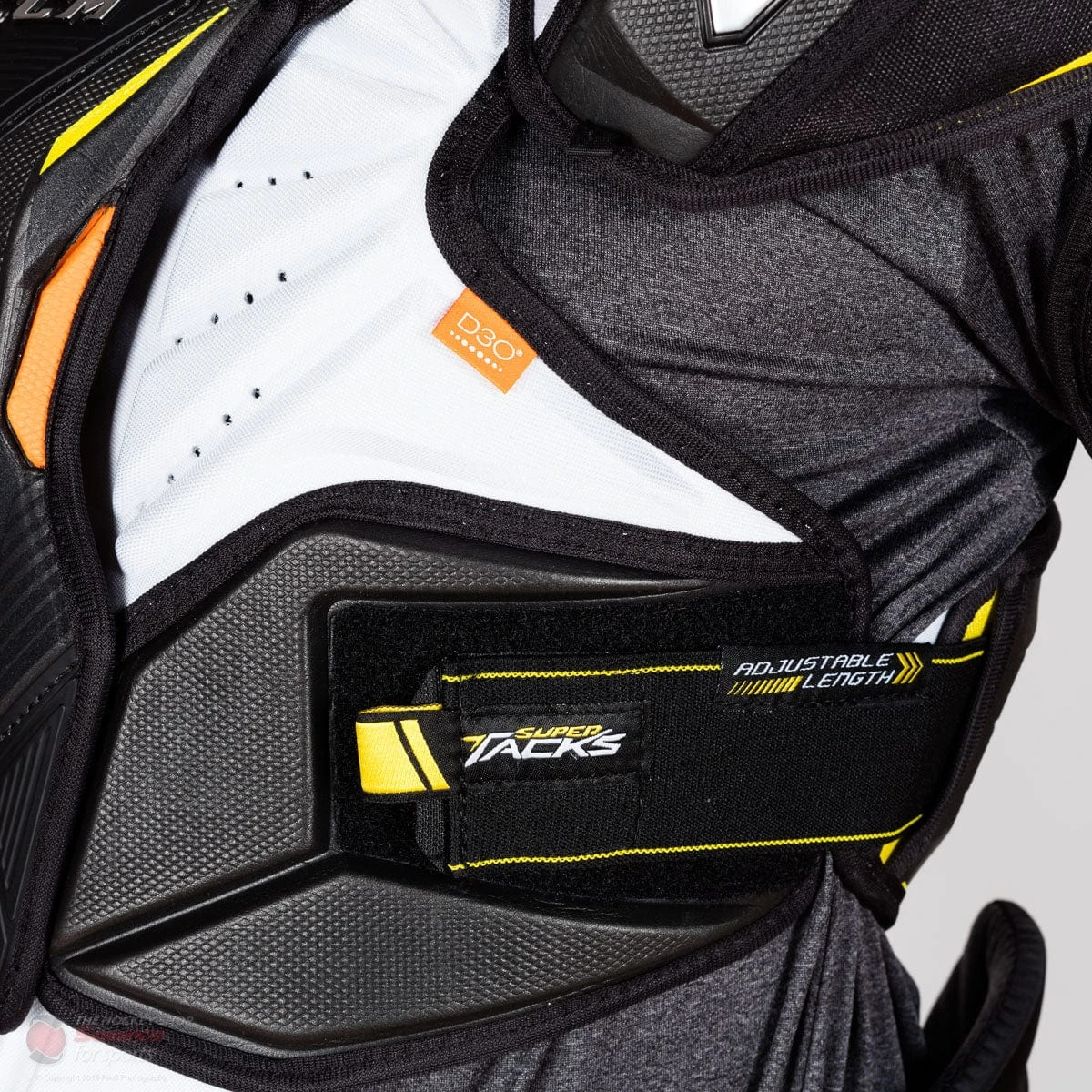 CCM Super Tacks AS1 Senior Hockey Shoulder Pads - Image 8