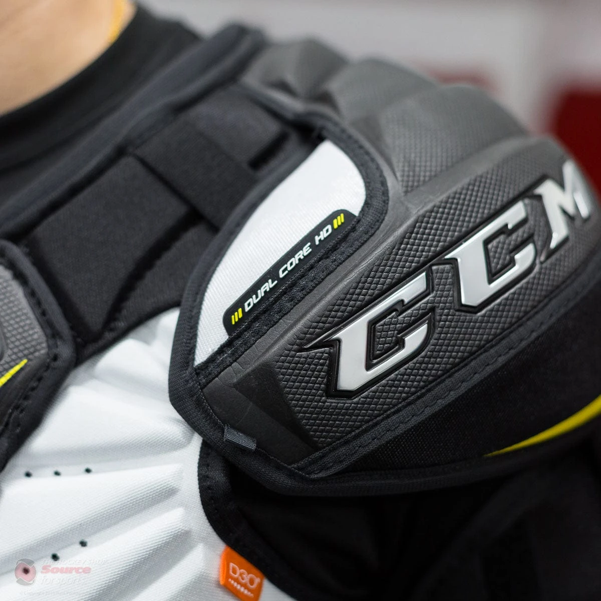 CCM Super Tacks AS1 Senior Hockey Shoulder Pads - Image 11