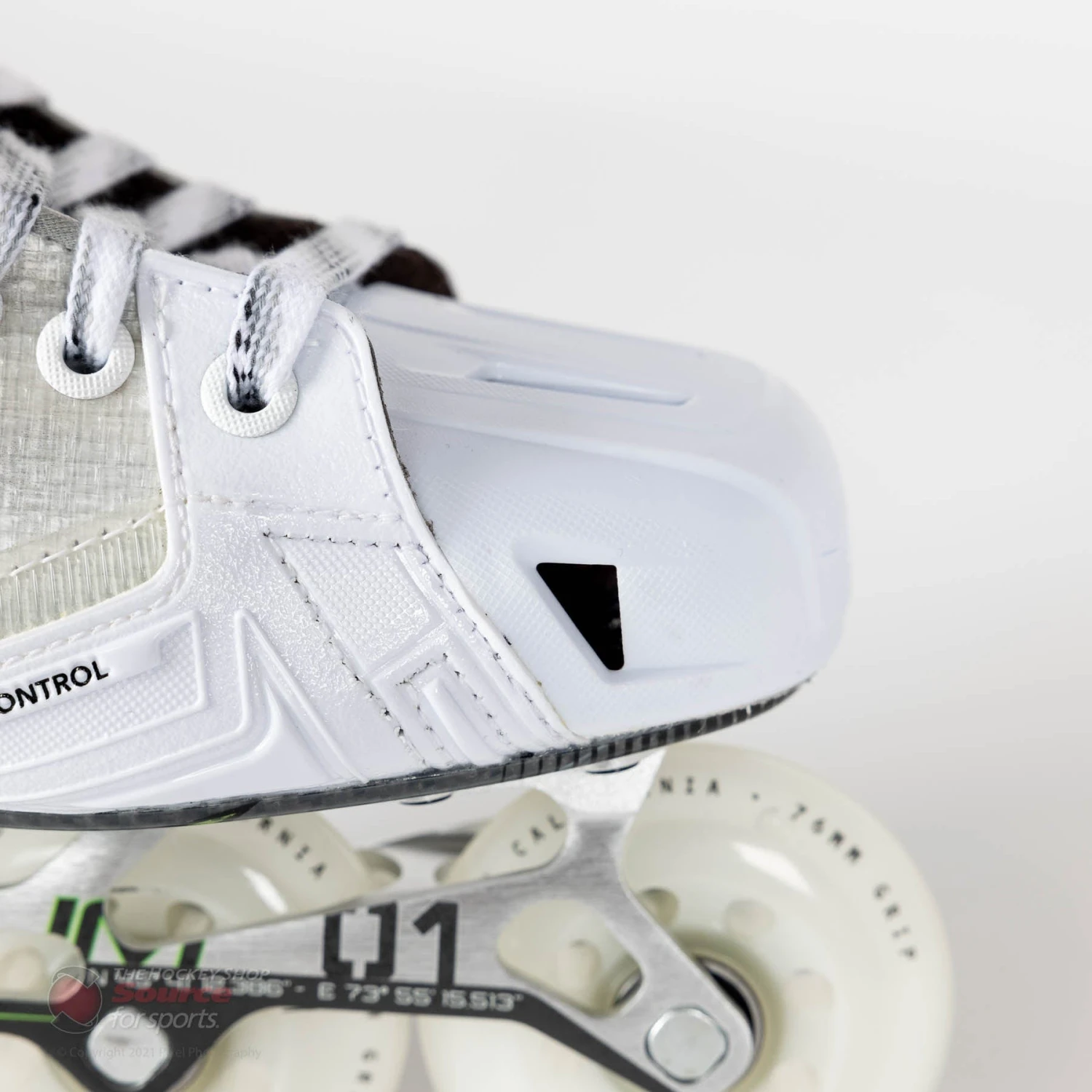 Mission Inhaler WM01 Senior Roller Hockey Skates - Image 15