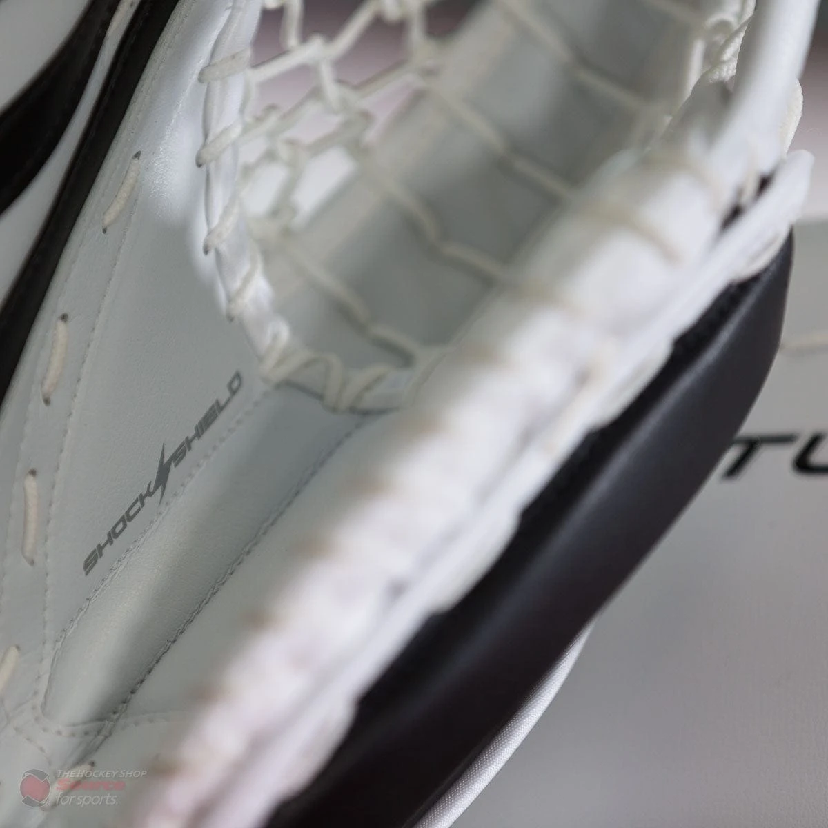 Vaughn Ventus SLR2 Pro Carbon Senior Goalie Catcher - Image 7