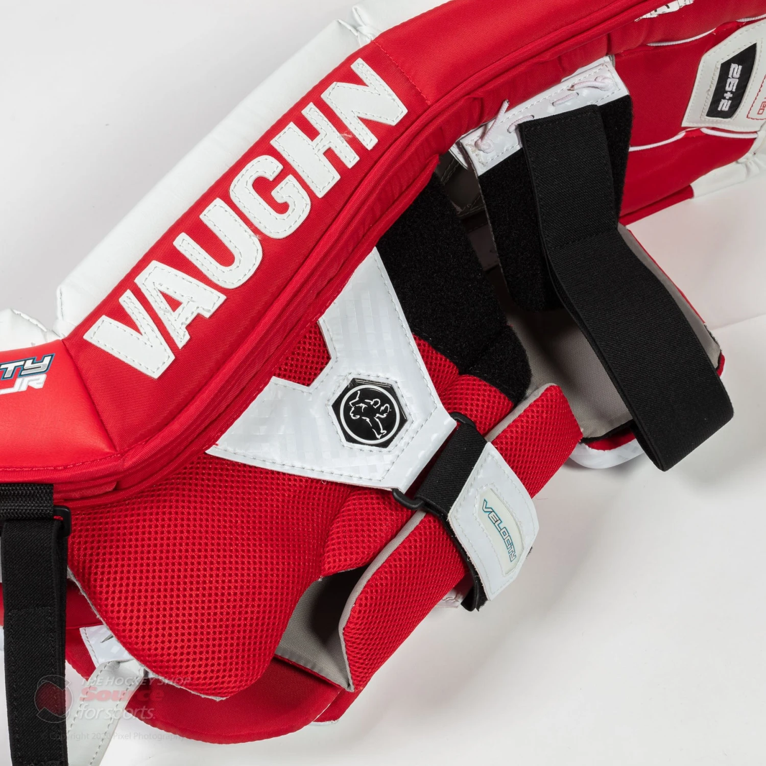 Vaughn Velocity V9 Junior Goalie Leg Pads - Image 5