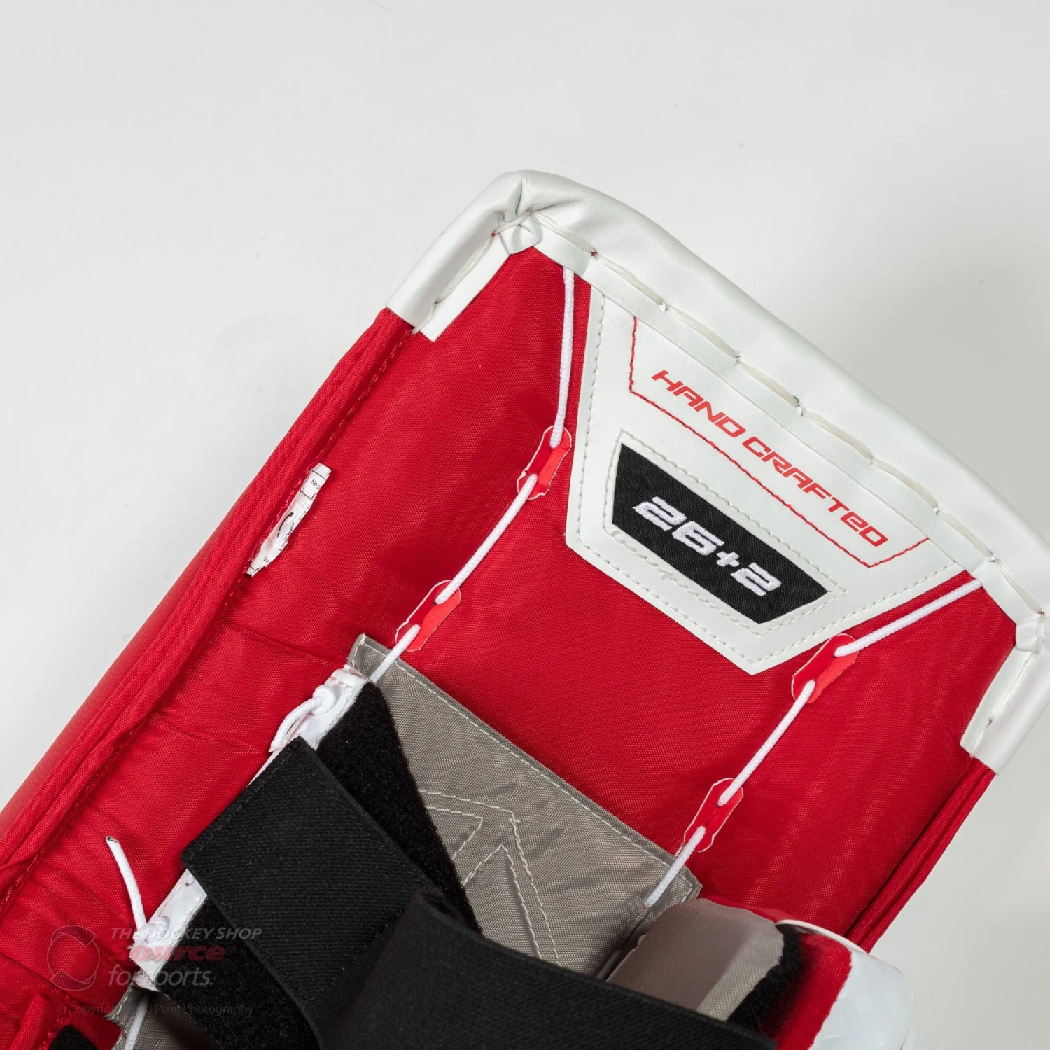 Vaughn Velocity V9 Junior Goalie Leg Pads - Image 7