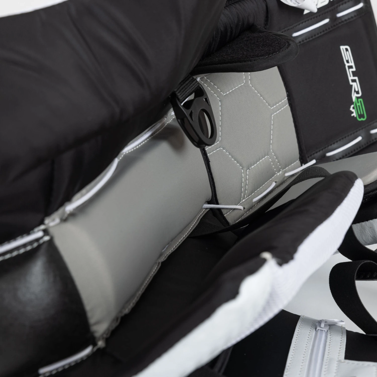 Vaughn Ventus SLR3 Youth Goalie Leg Pads - Image 14