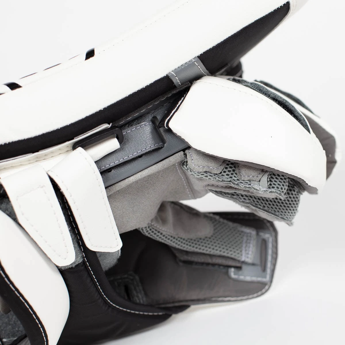 Warrior Ritual GT2 Intermediate Goalie Blocker - Image 4