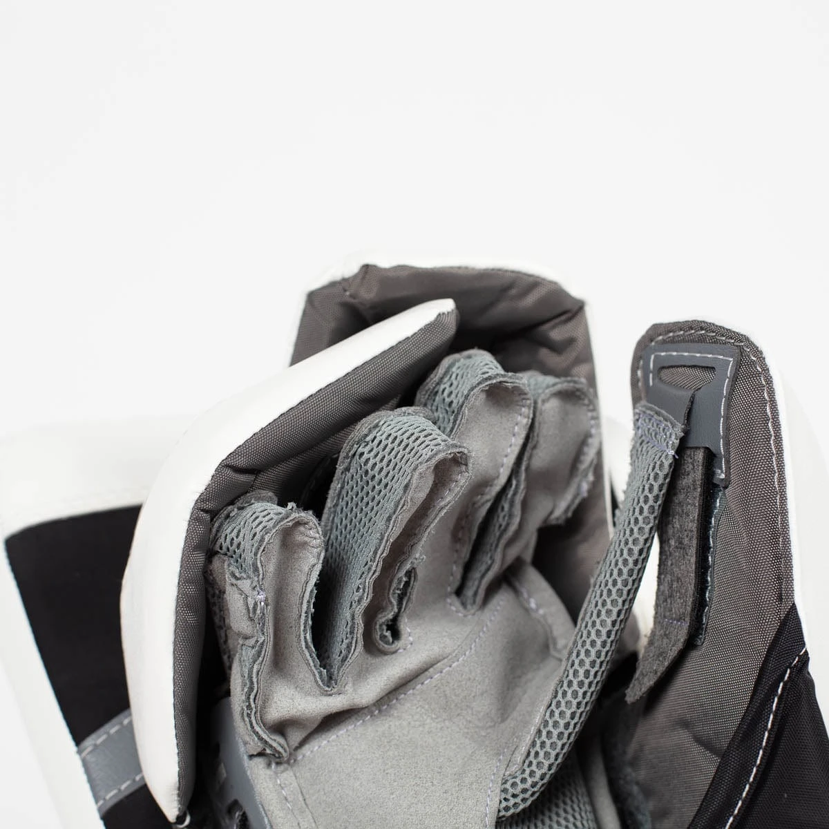 Warrior Ritual GT2 Intermediate Goalie Blocker - Image 10