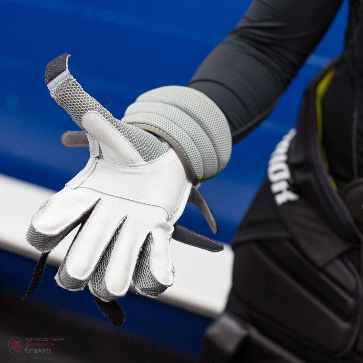 Warrior Ritual GT2 Pro Senior Goalie Blocker - Image 20