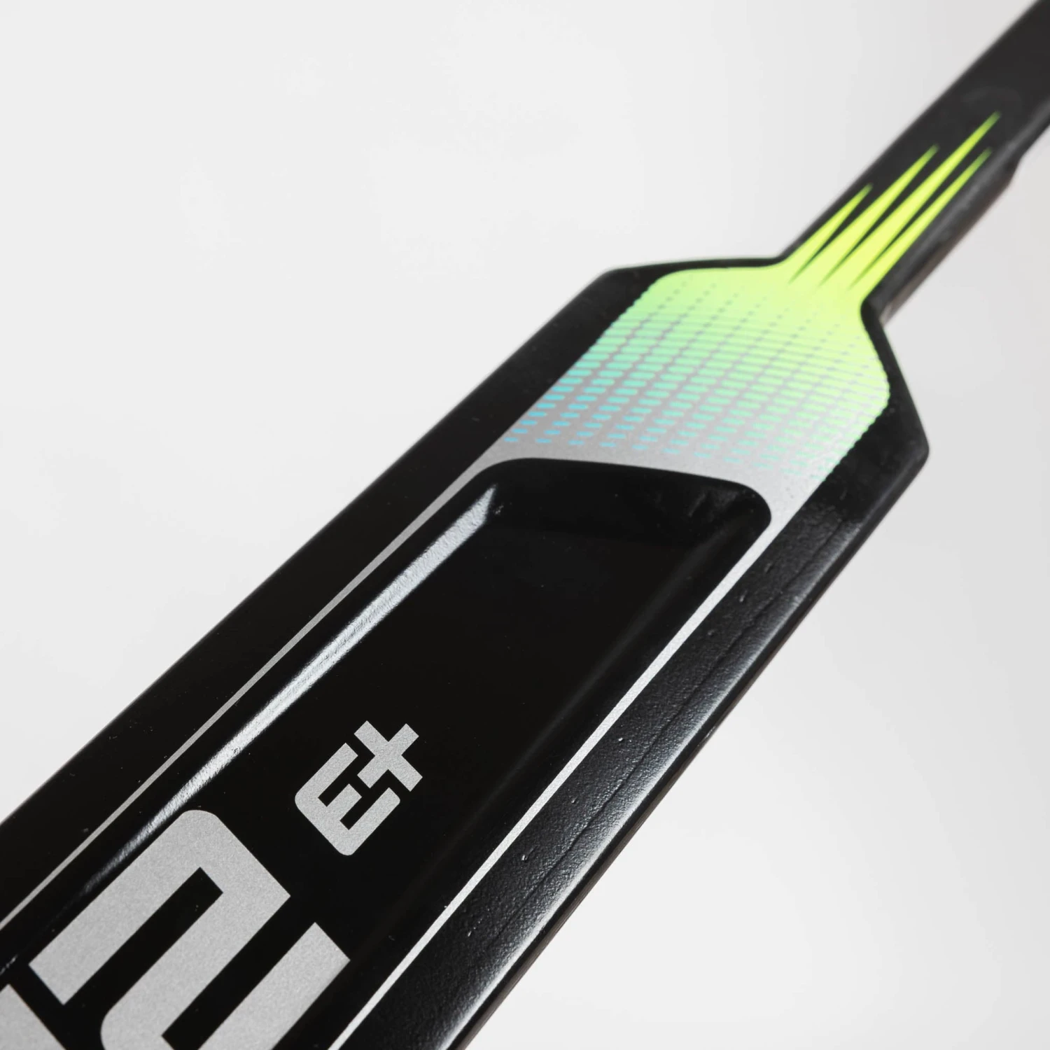 Warrior Ritual M2 E+ Junior Goalie Stick - Image 6