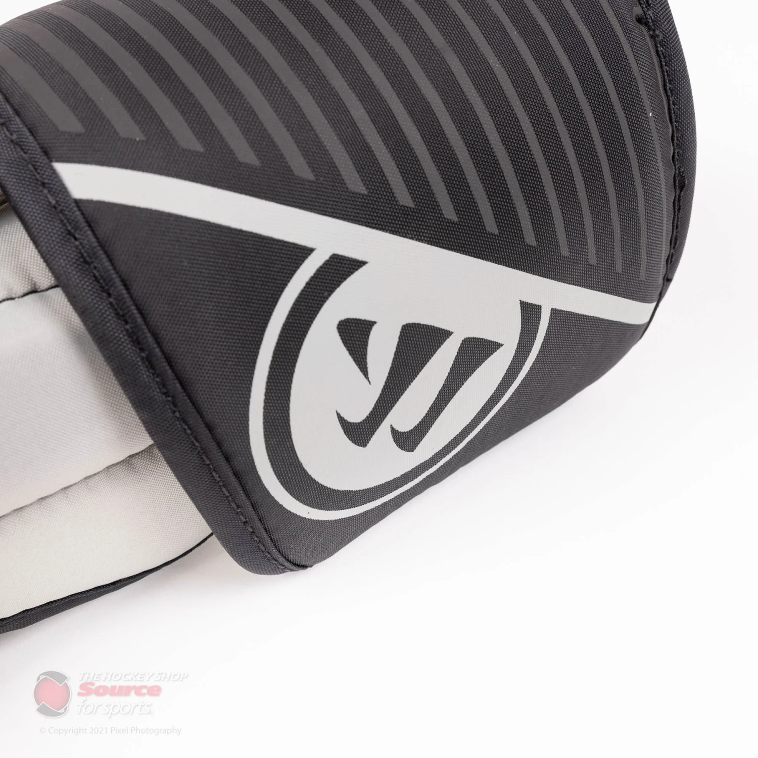 Warrior Ritual X3 E Intermediate Goalie Knee Pads - Image 3