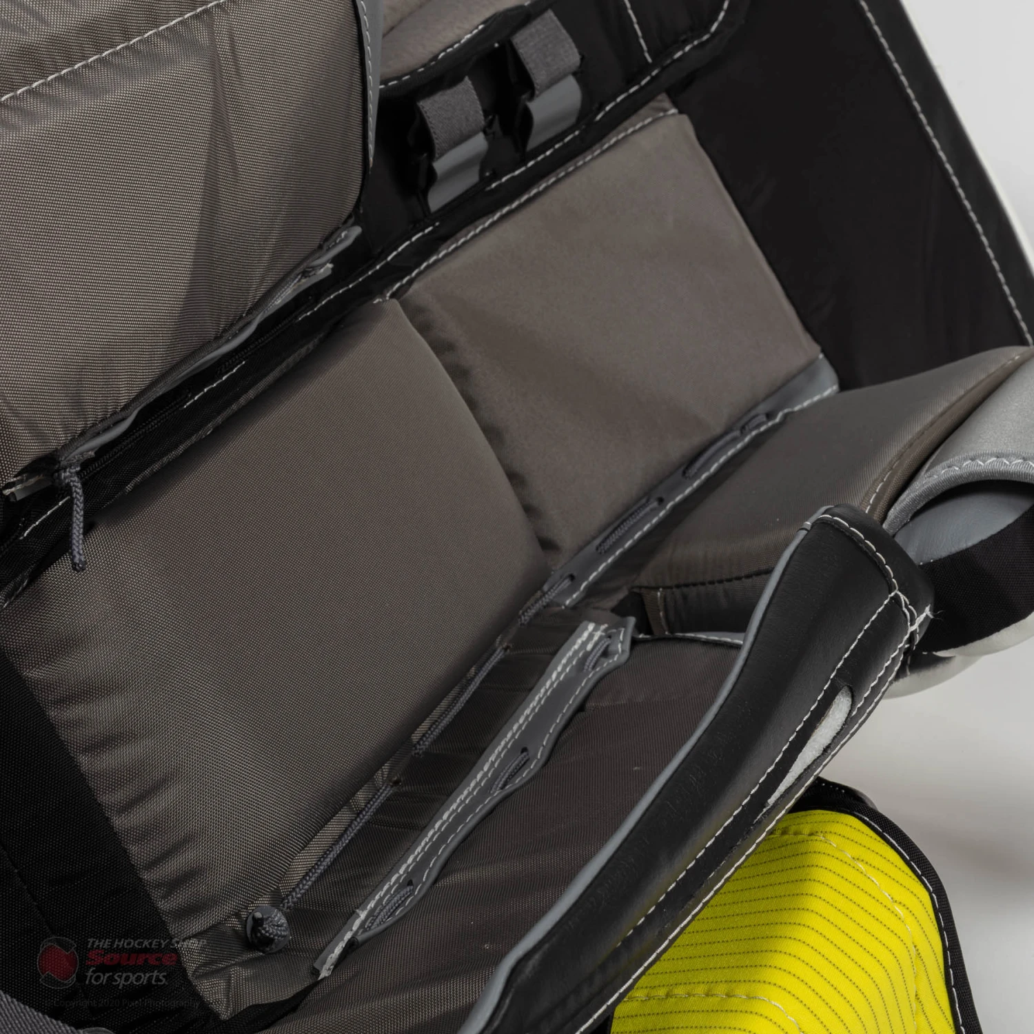 Warrior Ritual G5 Junior Goalie Leg Pads - Image 12