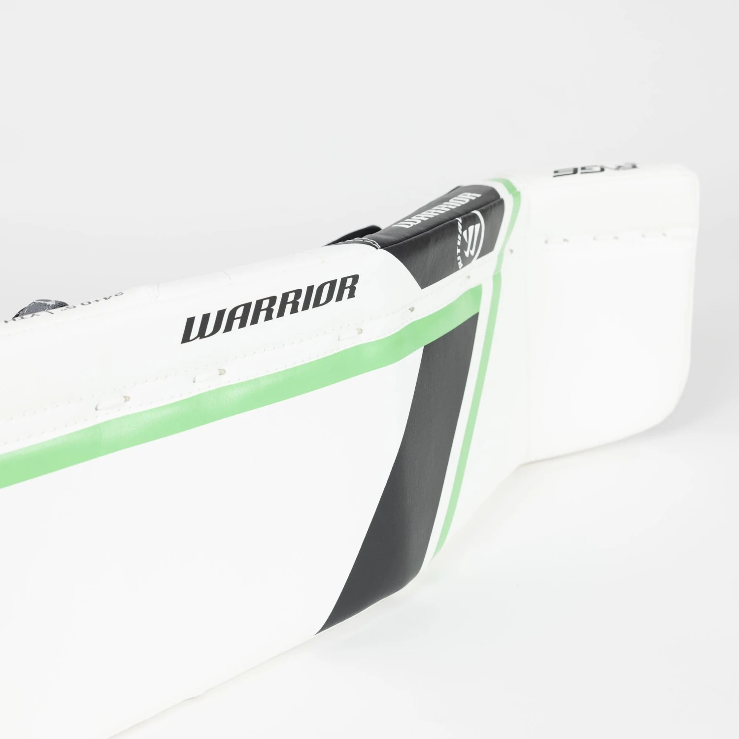 Warrior Ritual G6 E+ Youth Goalie Leg Pads - Image 5