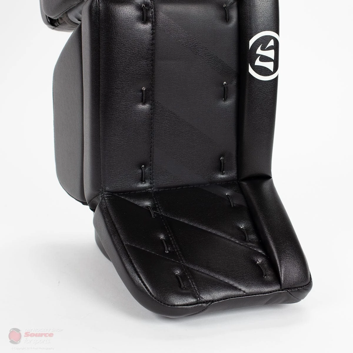 Warrior Ritual GT2 Junior Goalie Leg Pads - Image 2